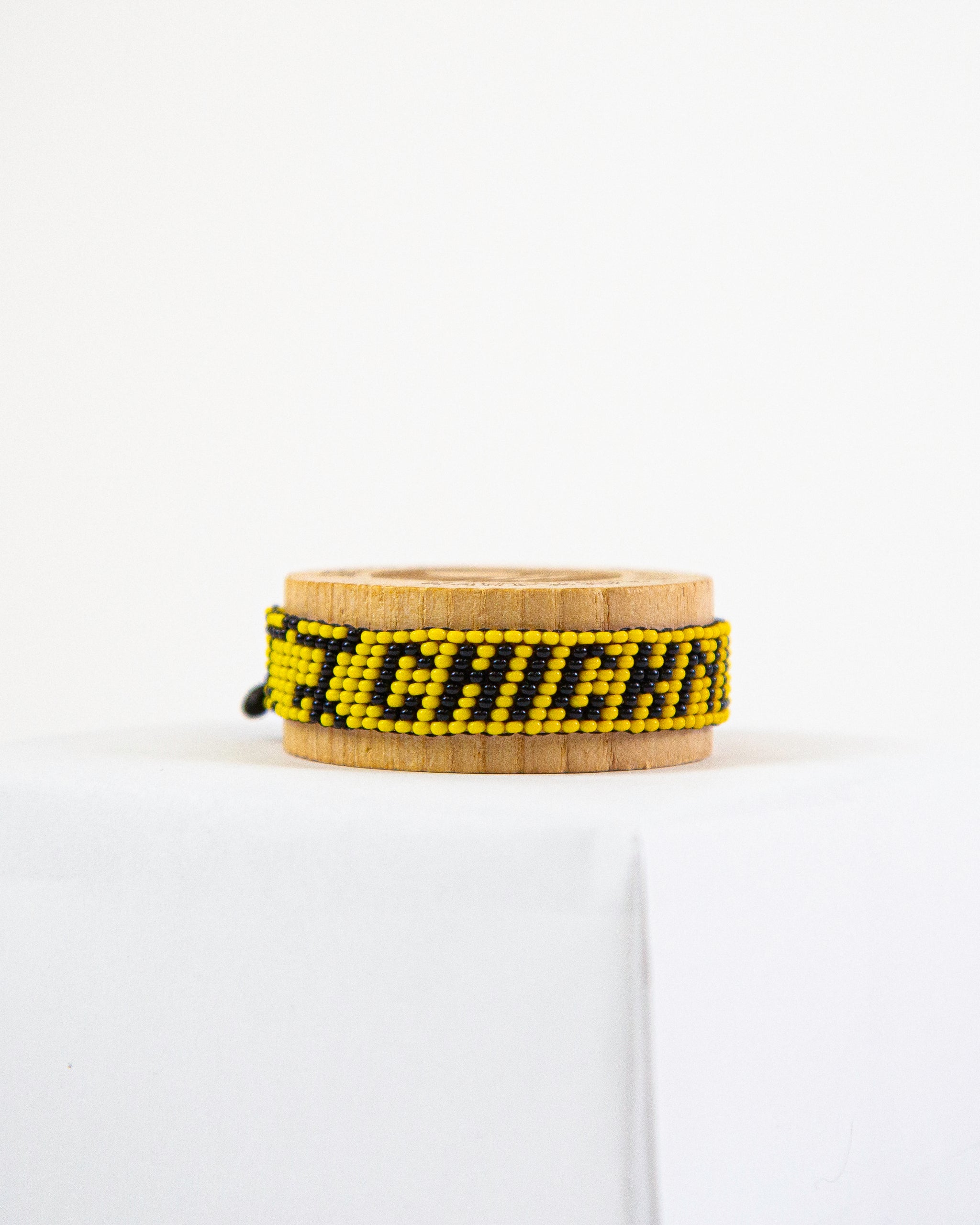その他 Artiken X Adidas Bracelet ArtiKen Running Bracelet - ChicknLegs