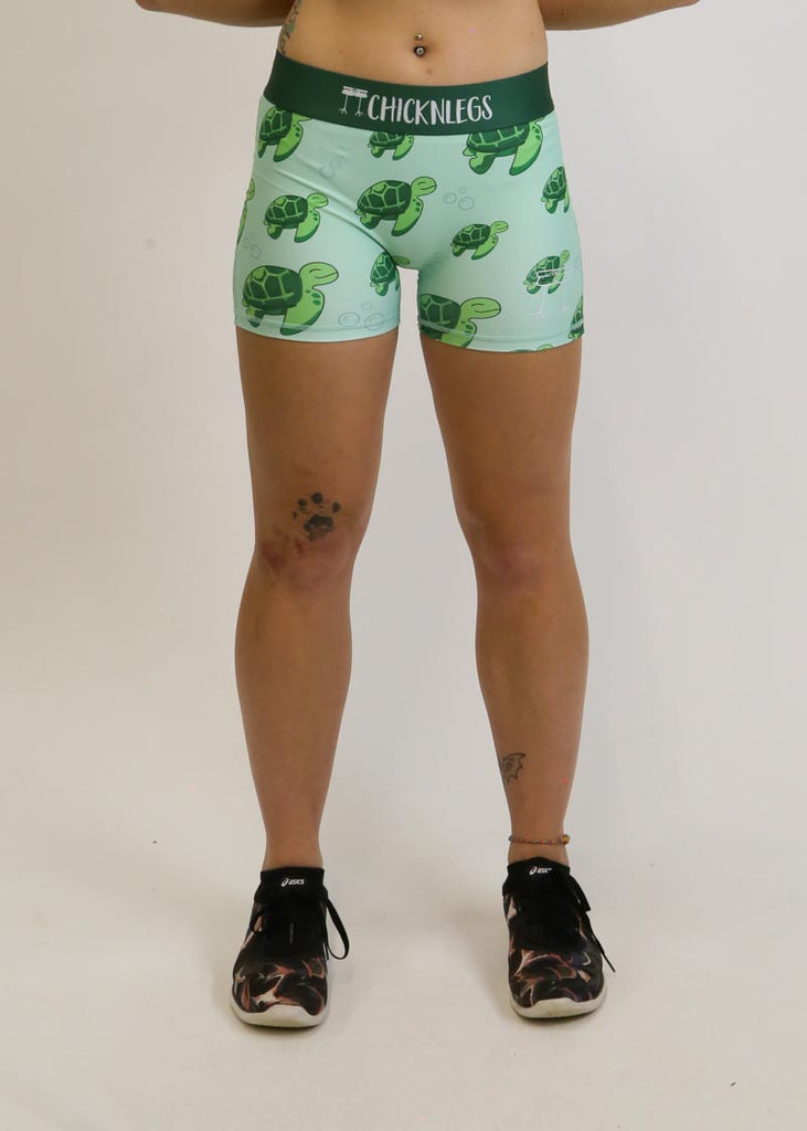 Front closeup view of the women's 3 inch sea turtles compression shorts from ChicknLegs.